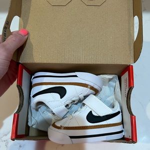 Nike Court Legacy size 2c, never worn